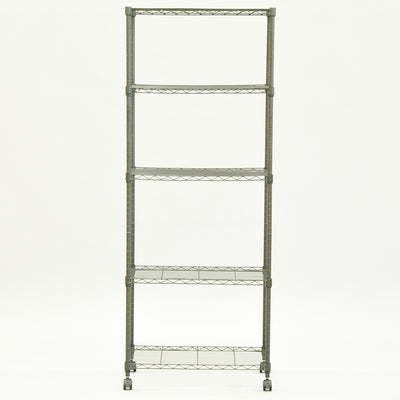 【自由自在、2.5cmピッチの棚板】
収納したい物の高さに合わせて2.5cm間隔で棚板の位置を細かく調整できるから、背の高いボトルから低いファイルボックスまで、無駄なくすっきり収納できます。