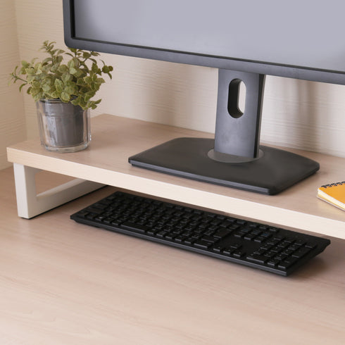 モニター台としても使用ができ、下部にはキーボードも収納することで限られた机上スペースを有効活用することができます。