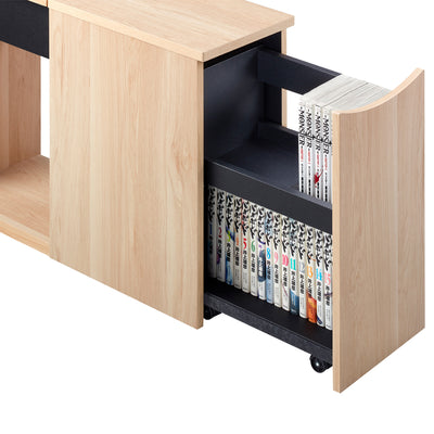 キャスターのついたワゴンタイプの収納スペースには、組立時に背板の取付位置を左右自由に選べ、コミックやDVDなどが収納できます。