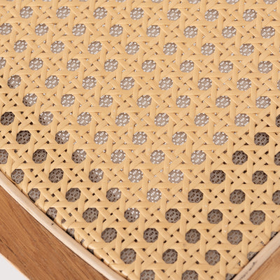 天然ラタンと違ってささくれも出来にくく、お手入れも手軽に行えるだけでなく、衣類などが引っ掛かる心配もありません。