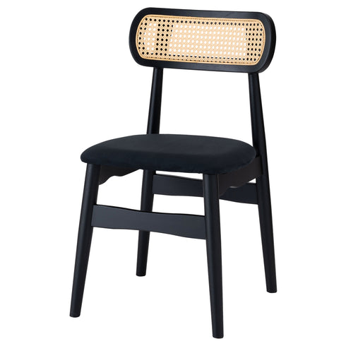 【空間を引き締める、シックなブラック】
マットなブラックのフレームがラタン調デザインの魅力を際立たせ、スエード調の座面とのコントラストが、洗練された大人のための上質な空間を演出します。