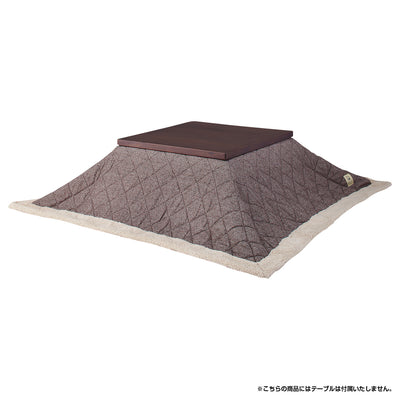 【シックに決まるブラウンカラー】
どんなインテリアにも合わせやすい落ち着いたブラウンは、お部屋の雰囲気をぐっと引き締め、上質な大人の空間を演出してくれるでしょう。