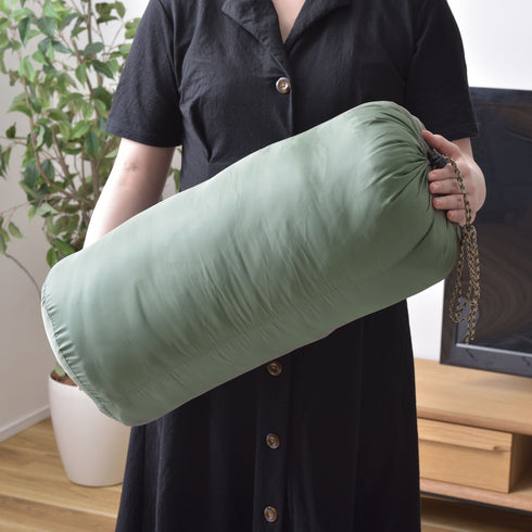 【さっと持ち出せる、私の相棒】
付属の袋に仕舞えばこんなにコンパクト、クローゼットにもすっきり収まり、思い立ったらいつでもアウトドアへ連れ出せます。