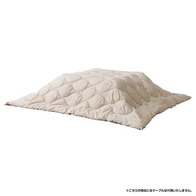 【ふんわり軽やか、心地よい肌触り】
重さわずか1kgという軽やかさと、ずっと触れていたくなるサラサラの肌触りは、おうちでのリラックスタイムを格別なものへと変えてくれます。