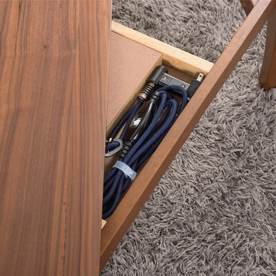 天板を外すと電源コードを収納できるスペースがあるので、こたつのオフシーズン中にコードをなくす心配もありません。