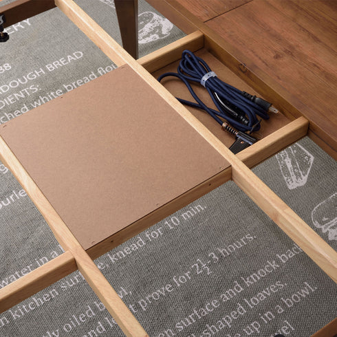 天板を外すと電源コードを収納できるスペースがあるので、こたつのオフシーズン中にコードをなくす心配もありません。