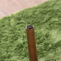 【床への優しさも配慮】脚裏にはフェルトパッドが取り付けられており、フローリングを傷つける心配もありません。