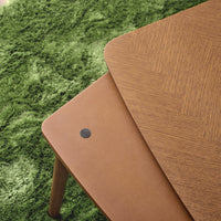 【布団のズレを防止】天板裏には滑り止めが付いており、こたつ布団をしっかりと固定してズレを防ぎます。