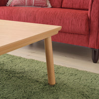 【安定感のある四本脚】天然木を使用したしっかりとした脚が、テーブル全体を安定させ、安心してご使用いただけます。