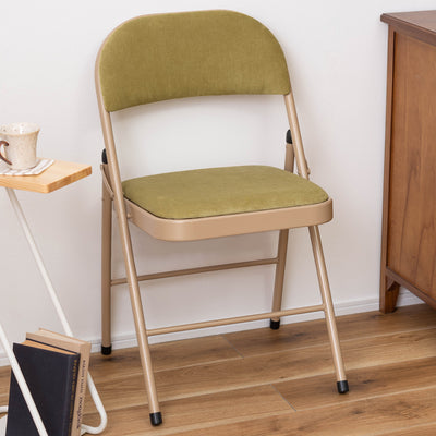 実用性とデザイン性を兼ね備え、様々なシーンで活躍してくれる折りたたみチェア。