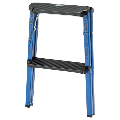 【軽くてスリム、持ち運びも楽々】
重さわずか1.8kgのアルミ製だから女性でも片手で楽に持ち運べ、サッと折り畳んで手軽に移動できます。