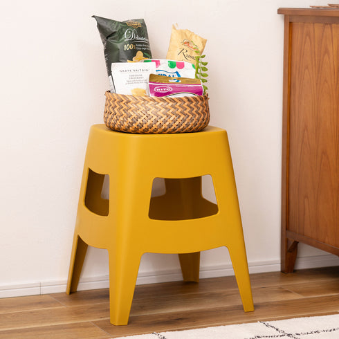 使い勝手の良さとデザインの洗練さを兼ね備えた、便利で可愛らしいスツールです。