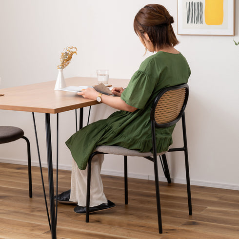 ラタン調デザインは韓国風や北欧風のインテリアと相性が良く、手軽にお部屋の雰囲気をお洒落にしてくれます。