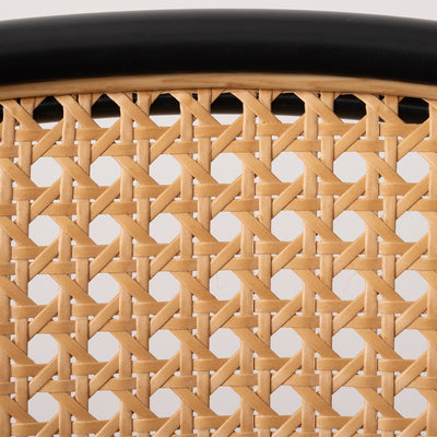 ポリエチレン素材を採用した人工ラタンは、天然ラタンよりも耐久性に優れ、ささくれが無いので衣類に絡まることなく快適にお使いいただけます。