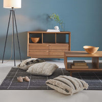 【豊かなフロアコーディネート】フロアに並べれば、リラックスできる空間が生まれ、日々の暮らしに豊かな彩りを与えます。