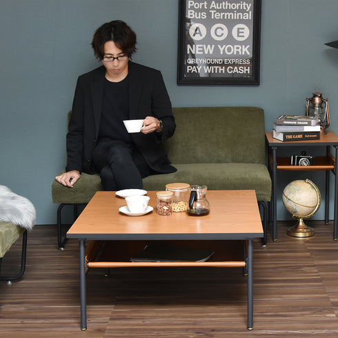 75cm角の正方形タイプのセンターテーブルは1Pソファから2PソファのL字配置や広いリビングにオススメです。