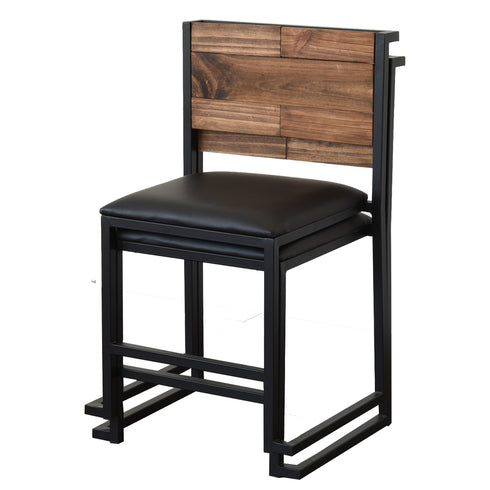 【重ねてしまえる省スペース設計】
見た目の美しさはそのままに、実はスタッキングも可能で、使わない時や掃除の際にはコンパクトに収納できる、デザインと機能性を両立した一脚です。