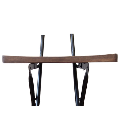 【優しくフィットする座面】
体を預けたくなるような滑らかなカーブと、天然木の温もりが心地よい時間を演出します。