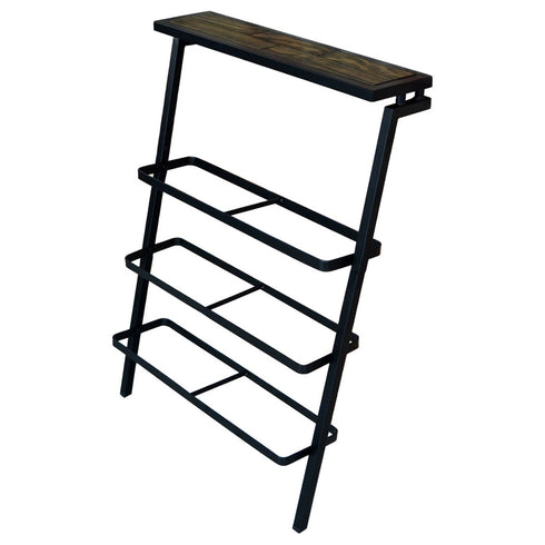 【計算された抜け感のデザイン】
圧迫感を与えないスマートな立て掛けデザインは、まるでオブジェのように空間に馴染み、風通しの良いオープンフレームが玄関をすっきりと見せてくれます。