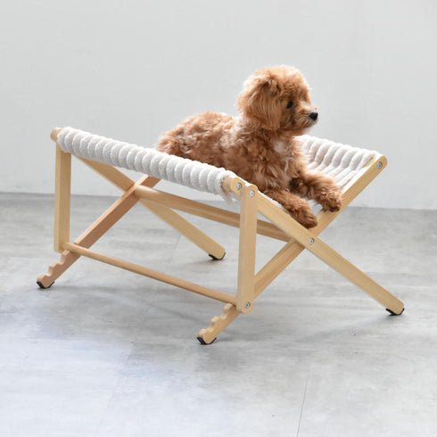 【どんな子にもフィットする一台】
わんちゃん、ねこちゃんはもちろん、うさぎさんやフェレットまで、小さな家族みんなが使える、心地よい揺れが魅力のペット専用ハンモックです。