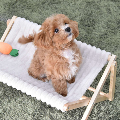 【最高の寝心地をプレゼント】
高い位置に設定すれば、生地がピンと張ったしっかりとした寝心地で、元気いっぱいのペットも安心してくつろげる一台です。