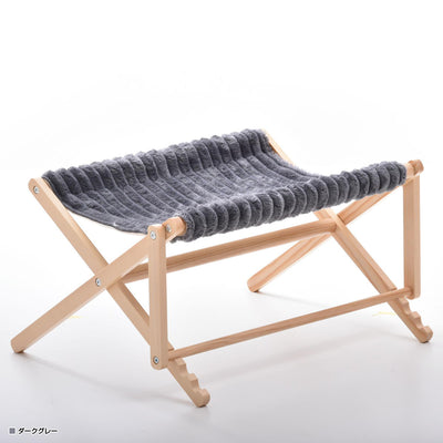 【モダンでクールなダークグレー】
汚れが目立ちにくく、クールで都会的な雰囲気を醸し出すダークグレーは、スタイリッシュなペットライフにぴったりです。