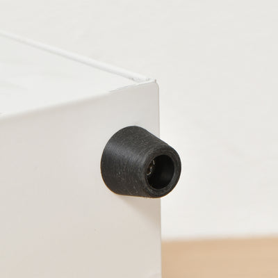 また、ラバーの脚が付いているので用途に合わせて置き型タイプとしても使うことが可能です。