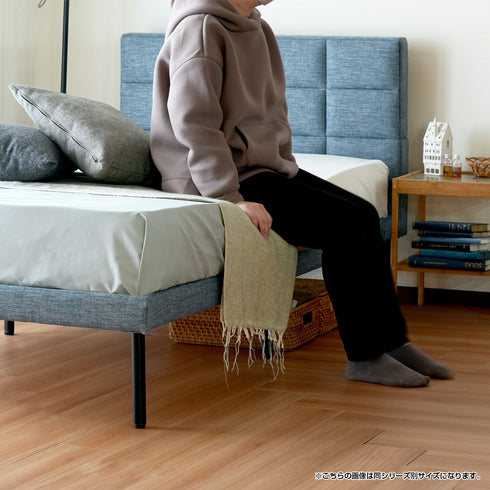 寝台の高さは、厚みのあるマットレスを乗せても、立ち座りがしやすい高さ30.8cmで設計しています。