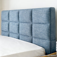 【ふっくらとした上質な質感】丁寧に縫い上げられたヘッドボードは、肌触りの良いファブリックで心地よさを追求しました。