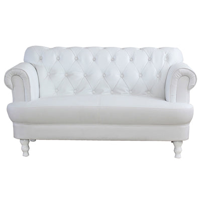 【気品漂うプリンセスソファ】
まるでホテルのような気品を放つボタン留めデザインと、清潔感あふれるホワイトがお部屋の主役になります。