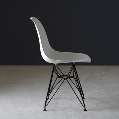 デザインシェルチェア ブラック脚タイプ(W460×D540×H810)