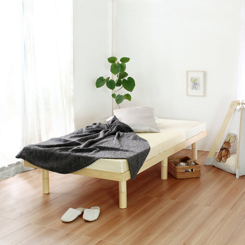 木の温もりが魅力のパイン材すのこベッドです。