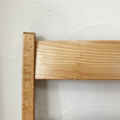 ブナ無垢材を使用しているので