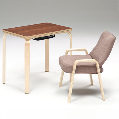 【オフシーズンはすっきりデスクに変身】布団を外せばすぐにスマートなデスクとして使えるから、夏場や来客時にも重宝します。