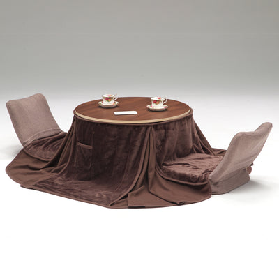 【二人だけの、ぬくぬく空間】
ぬくもりを感じるこたつを二人で囲み、好きなテレビを見たり、お茶を飲んだり、そんな何気ない日常がもっと豊かになる、冬にぴったりのロースタイルセットです。