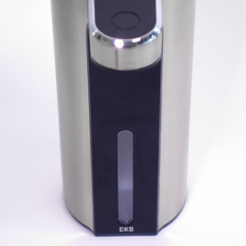 ソープの排出量は電源ボタンで3段階で調整でき、ソープ残量も正面の窓から一目で確認できます。