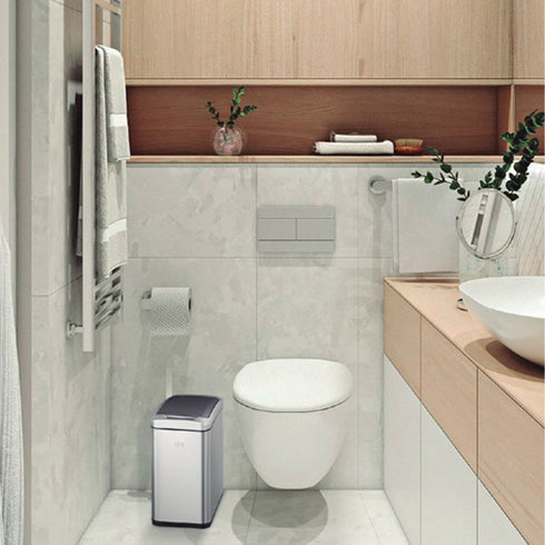 コンパクトな8Lサイズはトイレや洗面台、ソファ横など、ちょっとしたスペースに設置し、セカンドダストボックスとしてピッタリの一台です。