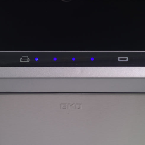 フタが開いた約5秒後には自動で閉まり、閉まるまでのタイミングはデジタルパネルのブルーLEDの表示で一目で分かります。