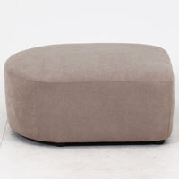 【空間に溶け込むシンプルさ】主張しすぎないデザインで、インテリアのアクセントに。