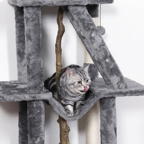 ゆったりくつろげるハンモック。