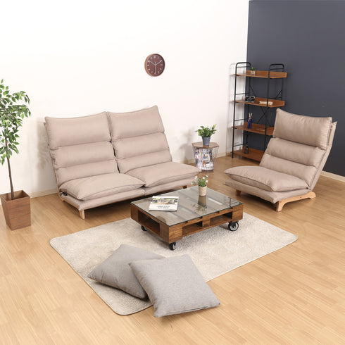 天然木のフレームと、シンプルで温かみのある北欧風デザインがお部屋のお洒落さを引き出します。