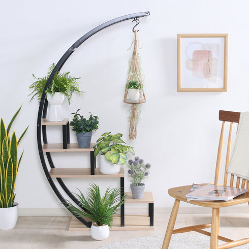 【緑が映える、アーチの魔法】
スチールと木目のアーチが、お気に入りのグリーンを一層引き立て、お部屋を癒やしの空間へと変える素敵なディスプレイをぜひお楽しみください。