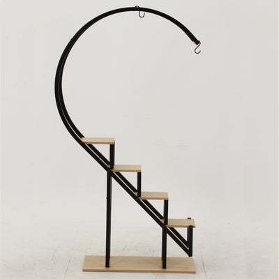 【吊るす、置く、自由自在】
高さの違う棚板や付属のS字フックを使えば、置くだけでなく人気のハンギンググリーンも楽しめて、立体的なディスプレイがこれ一台で完成します。