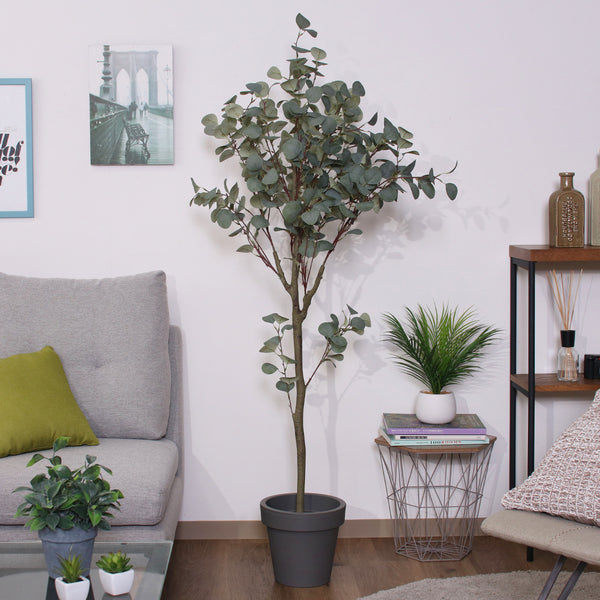 本物の植物のようなリアルな質感を再現した、ユーカリのフェイクグリーンです。