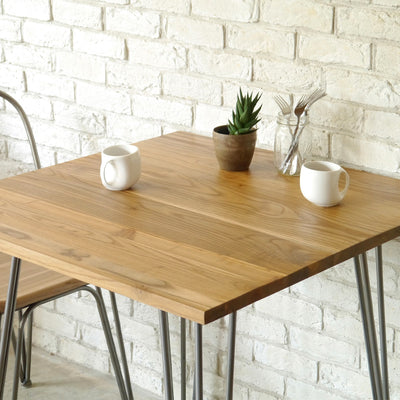 テーブル(W800×D800×H730)