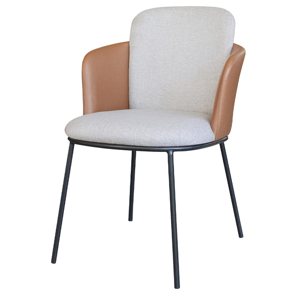 PUレザーとファブリックの組み合わせがモダンでお洒落なチェアです。