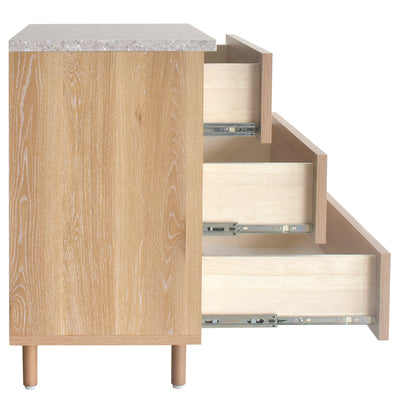 幅60cm×3段タイプは、たっぷり収納できる3段の引出しに衣類から小物までしっかりと収納することができます。