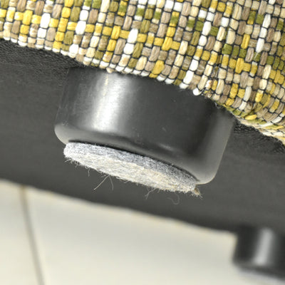 【床を守る、見えない部分の気配り】
全ての脚裏には床キズ防止のフェルトが付いているため、賃貸のお部屋や新しいフローリングでも、キズを気にすることなく気軽に配置換えを楽しめます。