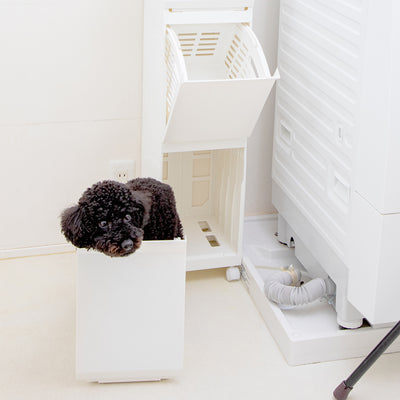 【収納物が見えない安心感】
中身が見えない仕様だから、生活感を隠してすっきりとした印象に保ちつつ、実用性も兼ね備えています。