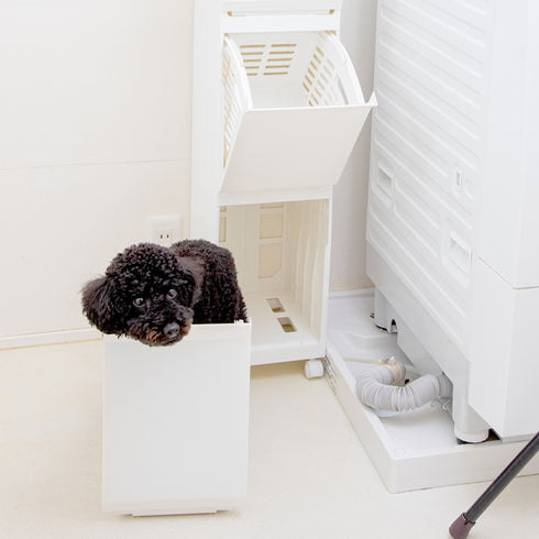 【収納物が見えない安心感】
中身が見えない仕様だから、生活感を隠してすっきりとした印象に保ちつつ、実用性も兼ね備えています。